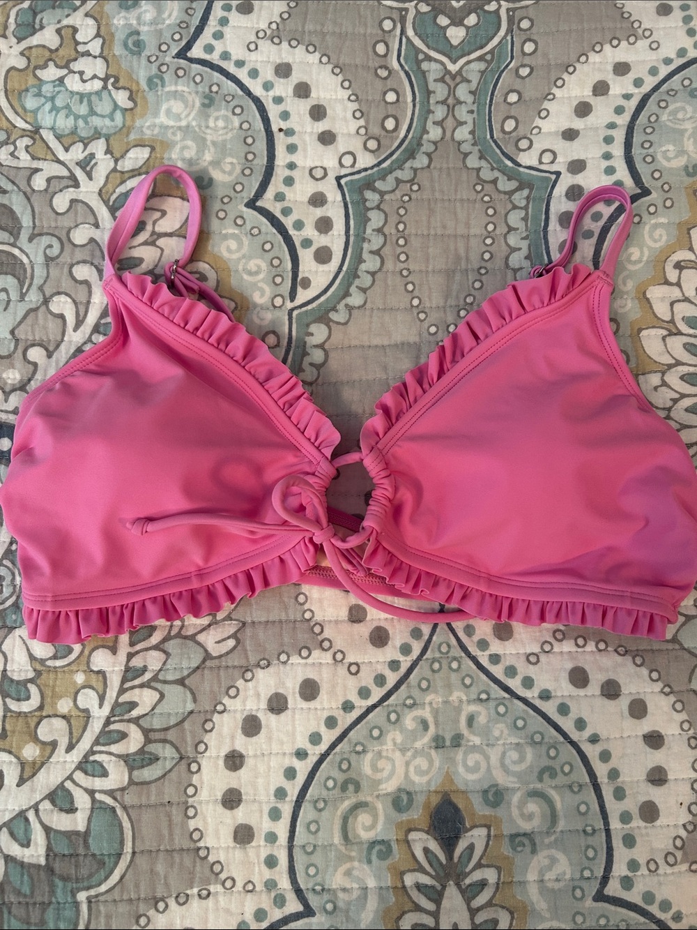 Cupshe Pink Ruffle Tie-Front Bikini Top NWT